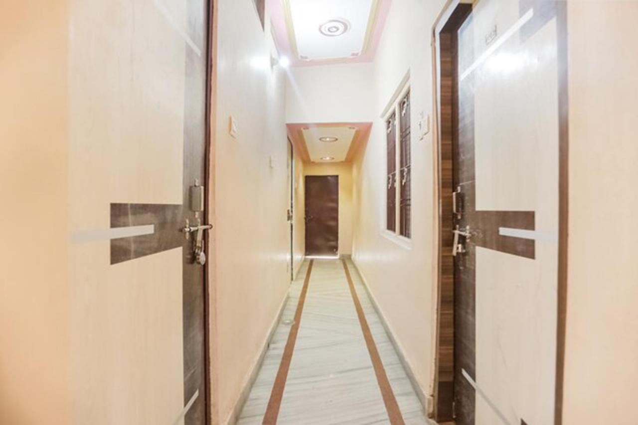 Hotel Aakash Ganga Bénarès Extérieur photo