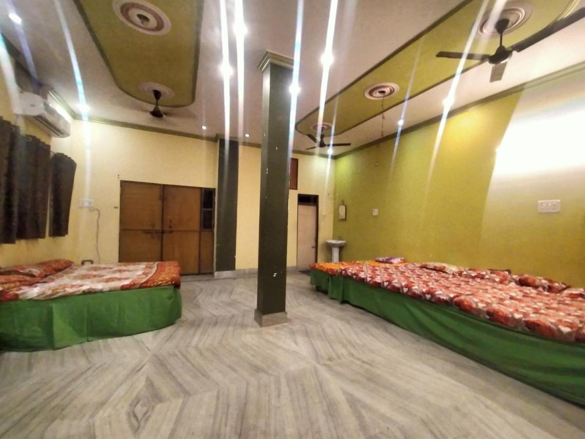 Hotel Aakash Ganga Bénarès Extérieur photo