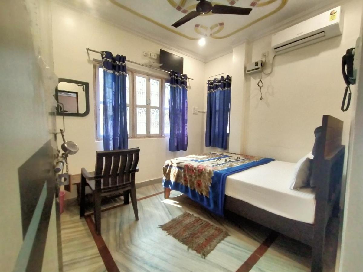 Hotel Aakash Ganga Bénarès Extérieur photo