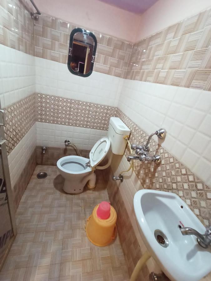 Hotel Aakash Ganga Bénarès Extérieur photo
