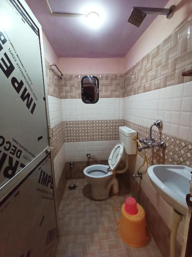 Hotel Aakash Ganga Bénarès Extérieur photo