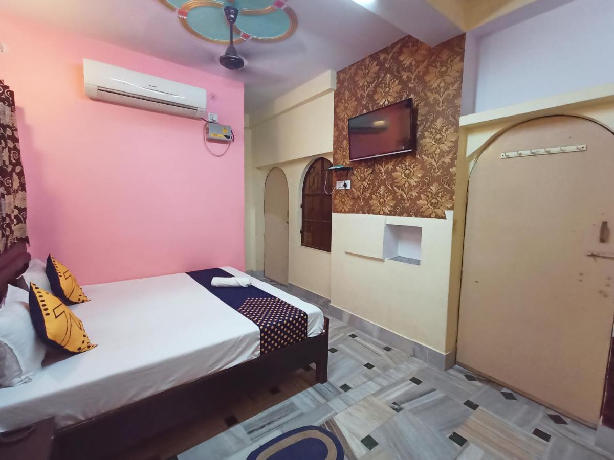 Hotel Aakash Ganga Bénarès Extérieur photo